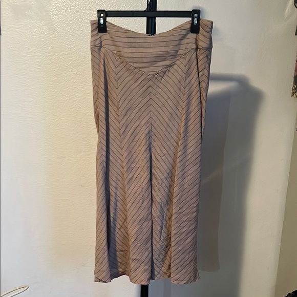 Bandolino Striped Tan and Black Linen Blend Skirt - Picture 1 of 5